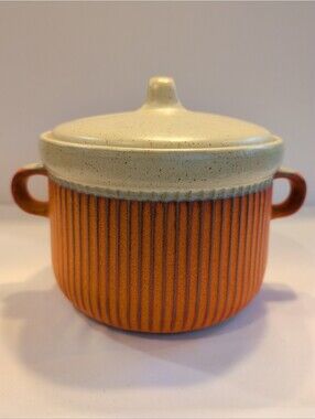 Stoneware Casserole Haeger 3210-S Lidded Ribbed Crock 1970s Vintage 8" Tall x 9"